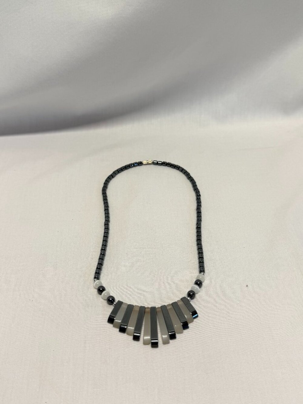 Vintage 17.5" Hermatite & Mother of Pearl Fan Bib Necklace